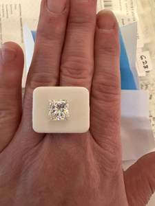 Pendentif en diamant de laboratoire cultivé CVD de 2,00 carats, taille princesse, certifié IGI, SHREERAJ SOLITAIRE, couleur D exclusive, clarté VS2, diamants en vrac - Product Image 4