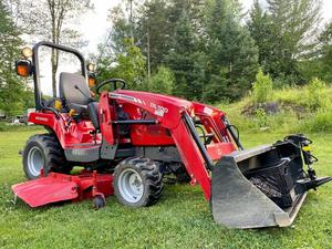 รถแทรกเตอร์ MASSEY FERGUSON GC1720 35 แรงม้า ระบบส่งกำลังไฮโดรสแตติก ขับเคลื่อน 4 ล้อ ได้รับการรับรองมาตรฐาน EPA และ CE พร้อมระบบไฮดรอลิกเสริม - Product Image 4