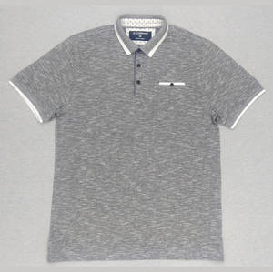 Camiseta Gótica de Punto Antiarrugas para Hombre con Diseño Estampado - Product Image 3