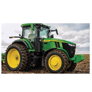 Tractor John Deere de alto rendimiento con motor diésel, alto torque y sistema hidráulico confiable para labranza y trabajos agrícolas. - Product Image 4