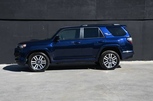 JTEAU5JR7R5312640 2024 รถเอสยูวีขนาดกลาง ขับเคลื่อนล้อหลัง เครื่องยนต์ 4.0 ลิตร V6 270 แรงม้า แรงบิด 377 นิวตันเมตร เกียร์ 5 สปีด ความเร็วสูงสุด 185 กม./ชม.  ขับเคลื่อนบนทางวิบากได้ ระยะทางวิ่งน้อย - Product Image 3