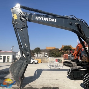 Excavadora de Orugas Hyundai 225LC-9S Original de Segunda Mano en Buen Estado para la Venta - Product Image 2