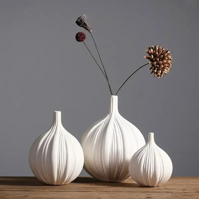 Garlic Shape Flower Insert Floral Desk Decor Ornaments Modern Home Decoration Crafts Porcelain Flower Arrangement Ceramics Vase