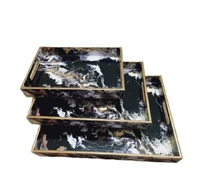 Juego de bandejas para servir de madera MDF recubiertas de esmalte blanco y negro elegante y funcional para decoración del hogar y el comedor y bandeja para servir - Product Image 1