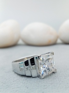 D'VINS JEWELS 1ct Anillo de compromiso con forma de princesa Clásico 14K/18K VVS Lab Grown and Lab Grown Diamond 18K Oro Regalo de boda - Product Image 3