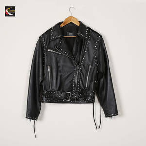 Chaquetas de Invierno para Mujer, de Piel de Oveja, Estampadas, Transpirables, Producción al por Mayor, Calidad Premium, Diseño Elegante - Product Image 3