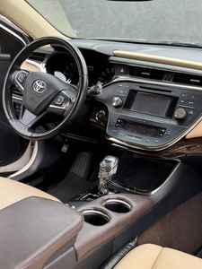 Toyota Avalon 2014 d'occasion en bon état - Product Image 4