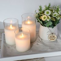 Pilier réaliste en verre blanc sans flamme à piles LED 4 "5" 6 "x 3" Set 3 tasses de bougies avec flamme mobile et télécommande pour la maison