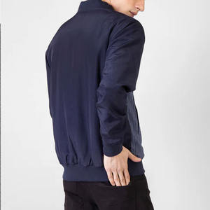 แจ็กเก็ตนักบินผู้ชายทำจากผ้าซาตินบุนวมแจ็กเก็ตบอมเบอร์แฟชั่นใหม่และสไตล์ใหม่ - Product Image 2