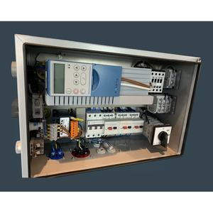 Unidad de enlucido Kaleta-4S Multivoltaje 230/400V 160kg Tolva de 100L Transporte Horizontal de 10m Garantía de 1 Año - Product Image 2