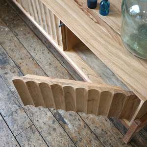 Oskar ทีวี3ประตูทำจากไม้อะคาเซียเนื้อแข็งดีไซน์ทันสมัยสำหรับห้องนั่งเล่นห้องนอนห้องอาหารโรงแรมอพาร์ทเมนท์ - Product Image 3