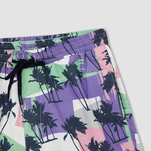 กางเกงขาสั้นผ้าฝ้าย100% พรีเมี่ยมสำหรับผู้ชายมีขนาดกลางสีทึบลายพิมพ์พิมพ์ซับลิเมชันแบบลำลองออกแบบได้ตามต้องการ - Product Image 2