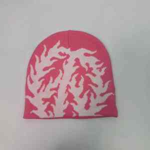 Gorro de punto grueso premium hecho a medida para brindar durabilidad, estilo y calidez, garantizando comodidad duradera durante las temporadas de invierno. - Product Image 3