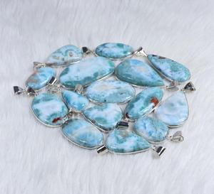 Précieux Larimar Pendentifs Argent Plaqué Pendentif En Gros Collier En Vrac Larimar Collier Mix Forme Larimar Gemstone Pendentif - Product Image 3