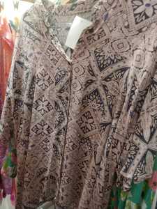 Túnica Floral de verano Top Rosa Verde Estampado de flores geométricas Blusa informal de manga larga Estilo vintage Borla frontal Detalle de cuello de corbata - Product Image 5