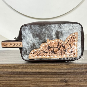 2025 Wholesale Large Capacity Genuine Cowhide Hand Tooled <b>Leather</b> <b>Toiletry</b> Makeup <b>Bag</b> for Women Designer Organizer Cosmetic <b>Bags</b> - Product Image 1