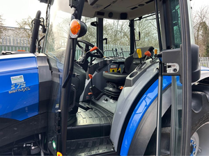 Nouveau tracteur Solis 75 Shuttle XL 4WD avec cabine - Product Image 3