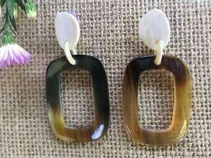 Pendientes de cuerno de vaca auténtico a precio mayorista, diseño nuevo, personalizados para fiestas, pendientes de aro de cuerno de búfalo, nuevo estilo, artesanía natural. - Product Image 4