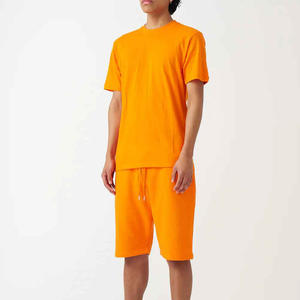 Conjunto Deportivo de Verano de Alta Calidad con Logotipo Personalizado, Chándal de Algodón Transpirable de Dos Piezas, Conjunto de Camiseta y Pantalones Cortos para Hombre - Product Image 2