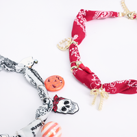 Écharpe en soie personnalisée avec breloques, bandana personnalisé pour femme, collier en tissu esthétique, cadeau bohème pour Halloween