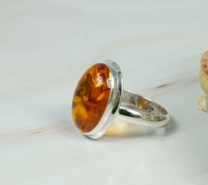 Bague en ambre de laboratoire en argent sterling 925 de forme ovale, pierre précieuse faite à la main, bijoux Boho simples - Product Image 2