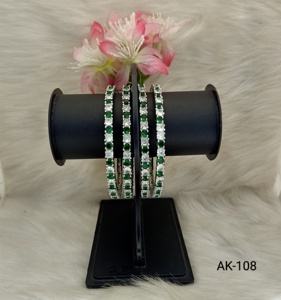 Excellente qualité Radiant AD Bracelets Bijoux pour bijoux de voyage Bijoux fantaisie disponibles à un prix raisonnable pour la vente en gros - Product Image 1