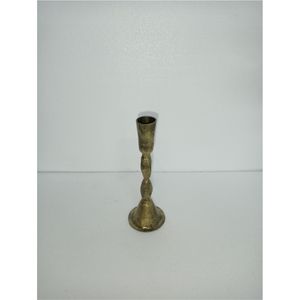 Bougeoir fin en or de style nordique |   Porte-bougie en métal texturé Wabi Sabi, en laiton martelé, pour la décoration de la maison et des événements - Product Image 6