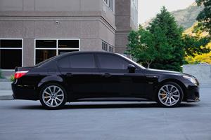 USADO LHD/RHD 2007 B M W M5 - Product Image 2