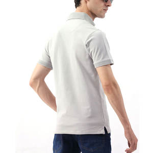 Polos de hombre de manga corta de algodón 100% al por mayor, polos de golf lisos, camisetas de polo de hombre con logotipo bordado personalizado en tendencia - Product Image 6