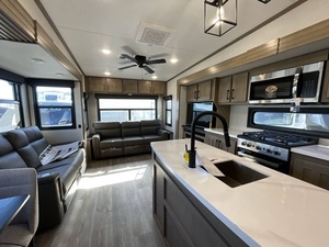 MEJOR OFERTA NUEVO 2025 K-Z Rv D-u-r-a-n-g-o 333RLT Autocaravana - Product Image 5