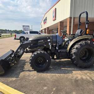 Nuevo Tractor LS Gamekeeper MT357HST con Motor 4x4 4WD de 57HP, 3 Cilindros, Refrigeración Líquida, Diésel, Edición Limitada en Stock - Product Image 1