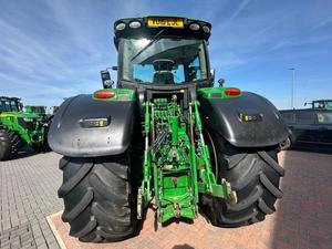 Tracteur agricole John Dear 6250R 4x4 à transmission par engrenages avec moteur, boîte de vitesses et pompe - Haute productivité 250 CV - Product Image 4