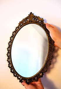 Espejo ovalado de latón vintage, decoración de pared barroca italiana, espejo de tocador rococó, espejo superventas decoración de lujo vidrio antiguo - Product Image 3