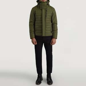 Veste matelassée à capuche de style décontracté Malcolm Green avec fonction imperméable - Product Image 4