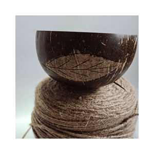 Lámpara Artesanal Ecológica de Cáscara de Coco por 99 GOLD DATA Modelo Kelsey Tallada con Elegancia Inspirada en la Naturaleza para Decoración del Hogar - Product Image 6