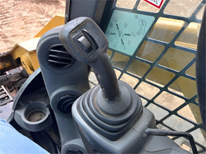 2017 Caterpillar 289D Skid Loader Maquinaria de construcción de envío rápido de alta calidad con componentes de núcleo de motor de bomba - Product Image 6