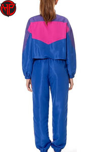 Ensemble de survêtement pour femme, coupe standard, personnalisé, imprimé, capuche réglable, poches zippées, taille élastique, imperméable - Product Image 6