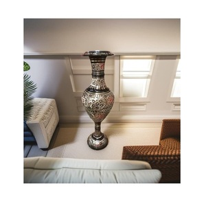 Jarra de cobre de diseño étnico auténtico, elaborada con cuidado, ideal para regalar un estilo de vida tradicional para el hogar y el bienestar - Product Image 3