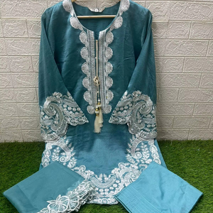 Vichitra élégant brodé Kurti Shalwar Kameez ensemble avec Farsi Salwar & Organza Dupatta tailles L à XXL - Product Image 1