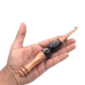 Agujas de Ganchillo para Tejer y Hacer Crochet, Personalizadas de 3mm a 16mm, Hechas a Mano con Mango Suave, Suministros Artesanales para Crochet - Product Image 5