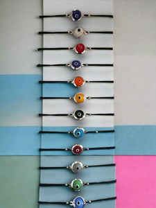 Bracelets en macramé faits main de style bohème variés avec perles œil porte-bonheur - Cadeaux promotionnels originaux - Product Image 6