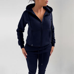 Ensemble de survêtement imprimé haute performance personnalisé pour femmes grandes tailles avec détails en strass pour équipes, options de service rapide - Product Image 4