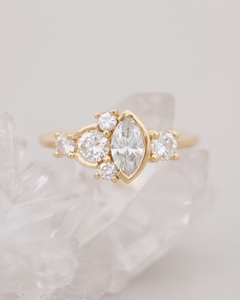 Bague de fiançailles en diamant cultivé en laboratoire en or jaune cluster bague de bride de mariage 1.30 Ctw Marquise coupe CVD lunette ensemble bague en diamant VS1 - Product Image 4