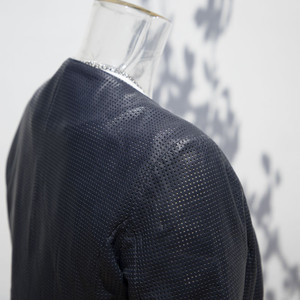 Chaqueta Corta de Cuero para Motociclista Unisex al por Mayor con Bordado de Agujeros Láser de Secado Rápido, Servicio OEM del Fabricante - Product Image 5