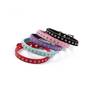 Collar acolchado premium para perros, hecho a mano con cuero genuino, fabricante de artículos para mascotas al mejor precio. - Product Image 1