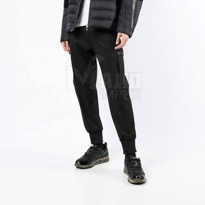 กางเกงคาร์โก้ผู้ชายขายส่ง MOQ ต่ำ แห้งเร็ว ระบายอากาศได้ดี ผ้าแคนวาสผสมคอตตอน/โพลีเอสเตอร์ เอวยางยืด รับทำโลโก้ตามสั่ง - Product Image 4