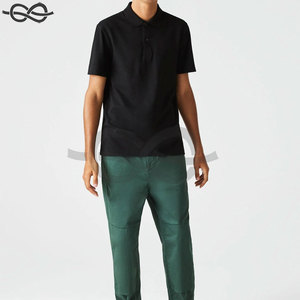 เสื้อยืดโปโลแขนสั้นโพลีเอสเตอร์คุณภาพสูงปักโลโก้แบบเรียบง่ายปุ่มว่างแบบลำลอง - Product Image 2