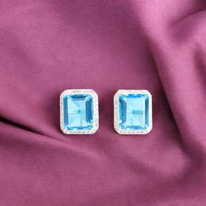 Boucles d'oreilles en topaze bleue, argent sterling, zircon cubique, clous faits à la main, sans nickel, bijoux de naissance, cadeau pour un anniversaire, une fête - Product Image 5