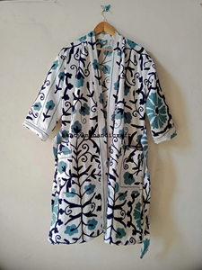 Chaqueta Bordada Suzani Kantha Hecha a Mano, Abrigo Cálido de Invierno, Manga Larga, Ecológico, Túnica Uzbeko Suzani, Cintura Natural - Product Image 5