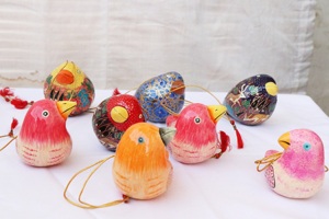 Christmas Birds Decoration <b>Paper</b> Mache Ornament - Product Image 3